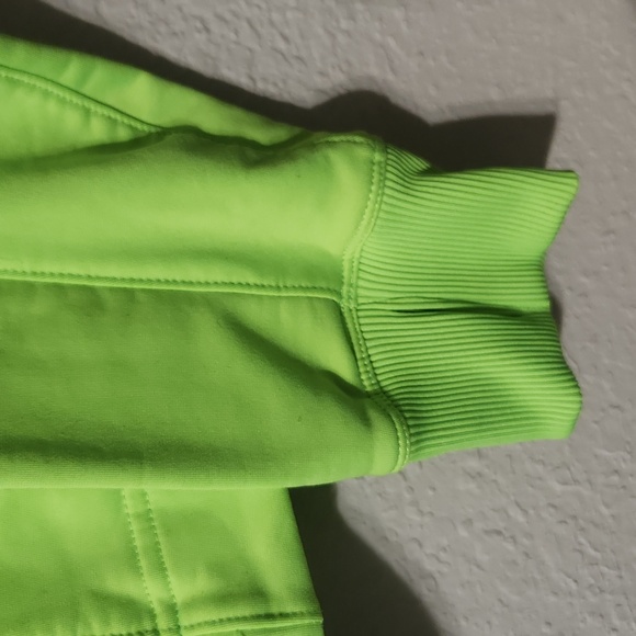 Green Nike Dri Fit Hoodie, fleece lined - Picture 5 of 6